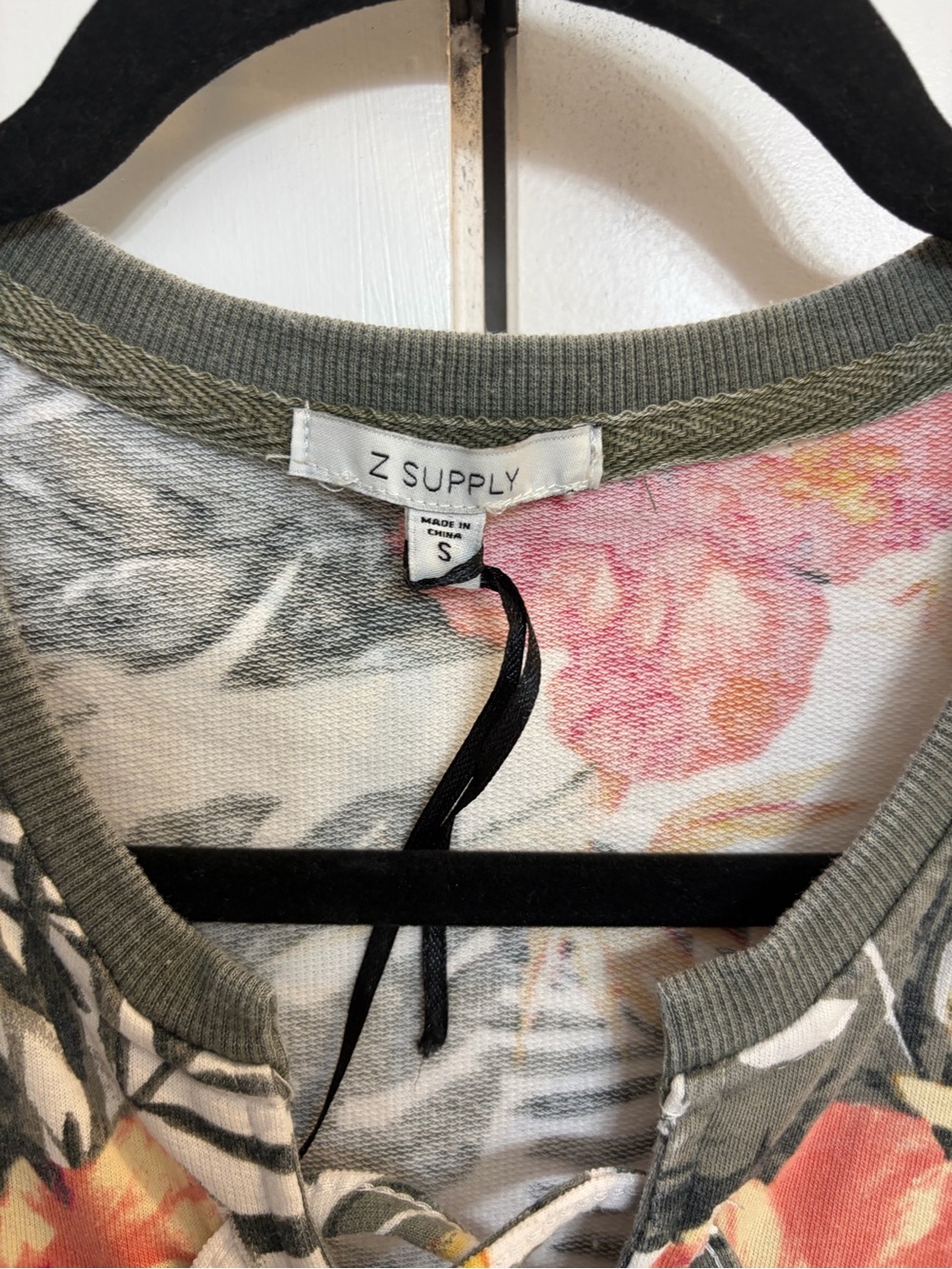 Z Supply Floral Lace-Up dress Olive, Coral & Yellow - Picture 2 of 4